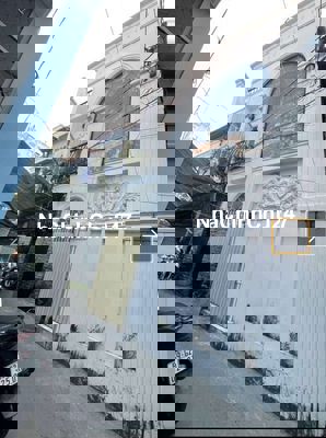 Chủ cần bán gấp hà hẻm 3M- 1 trệt 1 lầu 1 gác, 3PN,2WC , còn 3.95 tỷ