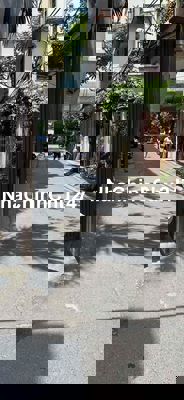 CHÍNH CHỦ, NGUỴ NHƯ KON TUM, OTO ĐỖ CỬA, RA PHỐ 50m, DIỆN TÍCH 42m