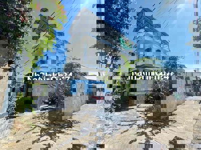 HÀNG HIẾM! CHỦ NGỘP BÁN LÔ GÓC 2MT NGAY CHỢ HiỆP HoÀ, shr,Thổ cư 100%