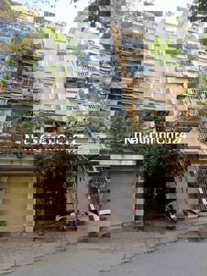 BÁN NHÀ PHỐ PHẠM NGỌC THẠCH, 34/40M2, VỈ HÈ Ô TÔ KD, GIÁ 8,9 TỶ.