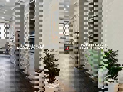 PENTHOUSE 2PN NỘI THẤT CAO CẤP, VIEW VÒNG QUAY MẶT TRỜI, CHUẨN 5 *