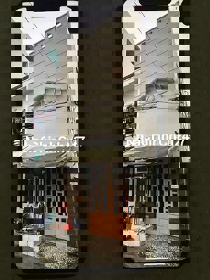 Nhà nhỏ , mới, giá rẻ