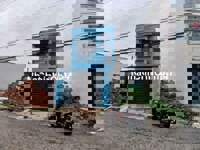 Đường nhựa 8m.có lề buôn bán sát chợ tây lân bình tân