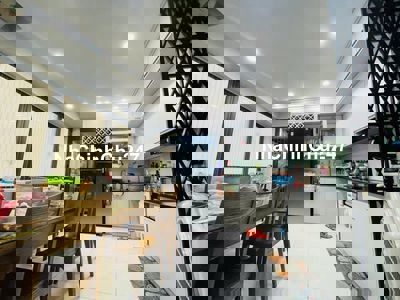 BÁN NHÀ  - MẶT PHỐ  TĂNG THIẾT GIÁP - 10M RA PHẠM VĂN ĐỒNG