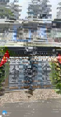 Chủ kẹt tiền, bán gấp căn nhà vị trí siêu đẹp 2 lầu 1 xẹc lk 4 5