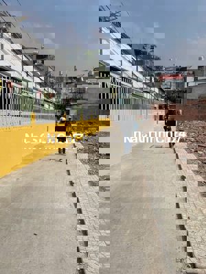 Đất full thổ cư- TX43- Hà Huy Giáp- Nguyễn Oanh 5 phút- chỉ 3,4 tỷ