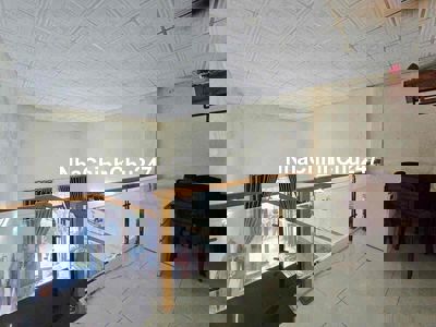 Nhà gác lửng đúc kiệt 3m 672 trường chinh gần đường chính  Công năng:3