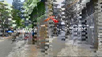 Nhà 30/13 Chu Văn An P.26 BThạnh, DT 4x20m 3 lầu ( 4PN + 5WC)