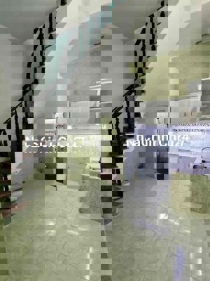 NHÀ MỚI ĐẸP - NGAY SIÊU THỊ BIG C - 2 TẦNG - 3 PN - 40m2