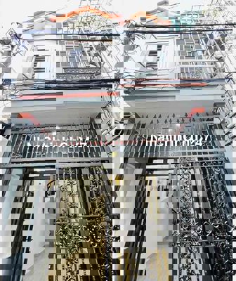 Bán nhà phường 15, Tân Bình, 2 Tầng đúc BTCT, 4m x 12.5m, 4 Tỷ nhỉnh