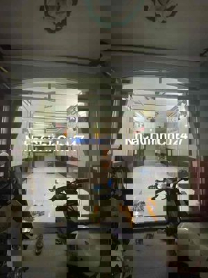 Nhà 4x15 1 trệt 1 lầu 3pn Gần Big C Trường Chinh