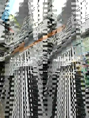 1 Trệt 1 Lầu, Gần Trung Tâm, Giá Rẻ Chính Chủ, Ưu Tiên Gia Đình