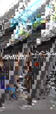 NHÀ  2 LAU NGON TRƯỜNG CHINH HỢP ĐẦU TƯ ( 4m x 17,5m )