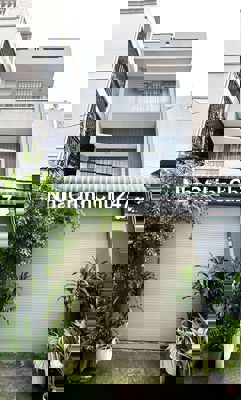 NHÀ HẺM XE HƠI KHU VỰC AN NINH GẦN CHỢ TRƯỜNG HỌC NỘI THẤT CƠ BẢN