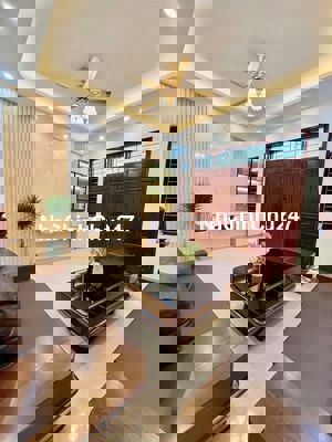 Chính chủ cần bán Nhà ở 3 tầng Ngõ 3 phố Lệ Mật - Long Biên - Hà Nội