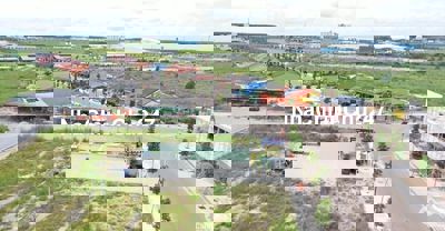 bán lỗ  đất 250 m2 có 100 ODT nền khu công nghiệp BECAMEX Chơn Thành .