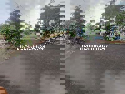 Chủ cần bán lô 2 mặt tiền đường nhựa có 60 thổ cư diện tích 274 m2