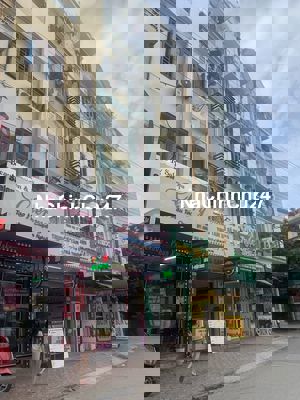 Chính chủ bán nhà phố Trung Kính 40m2, phân lô ô tô, kd, giá 14,5 tỷ.