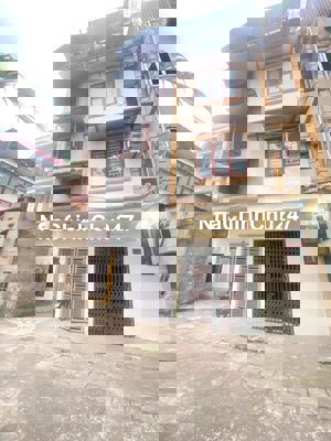 Chính Chủ - Bán - Hồng Mai - 15M - 5 Tầng - 3 Ngủ - Đẹp Giá 3.6 tỷ