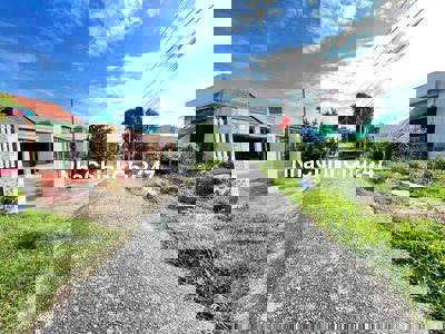 NGUYÊN 1 LÔ ĐẤT MT THƠM NGON 130m2 NGAY TT HỘI MÀ GIÁ CHỦ GỬI CÓ 630TR