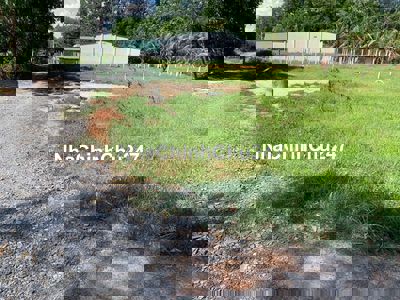 Đất 10x70m đường long chữ