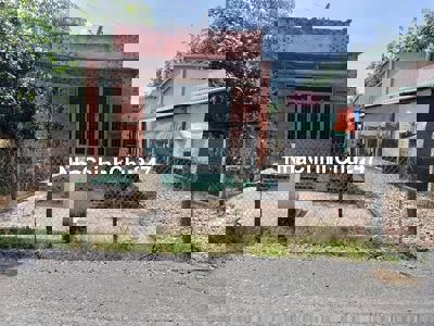 Nhà và đất. 650m2 có 10m mặt tiền. Chủ bán gấp 6xxtr