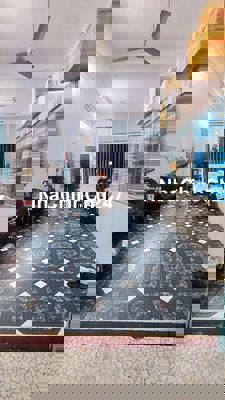 CHÍNH CHỦ BÁN NHÀ HXH ĐỀ THÁM Q1 – 4 LẦU, 6PN, CHỈ 18 TỶ
•