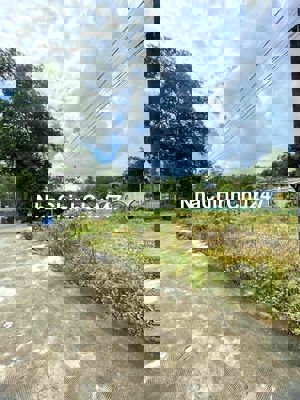 Ông chú tôi có miếng đất ngay khu công nghiệp cần bán gấp, Giá 350tr