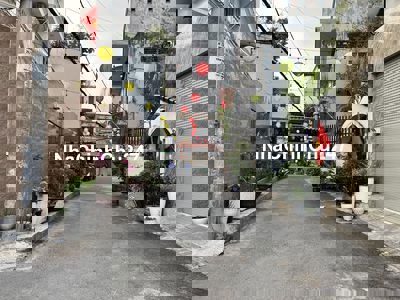 - Chủ ngộp Bánđất 102m2 nở hậu đẹp gần chợ Xóm Mới, P16 GV.chỉ 7ti650