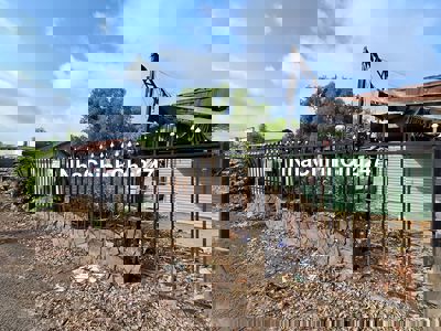 Chủ cần tiền bán gấp lô đất