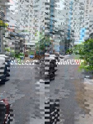 Bán đất mặt tiền khu DC Nam Hùng Vương 8x18