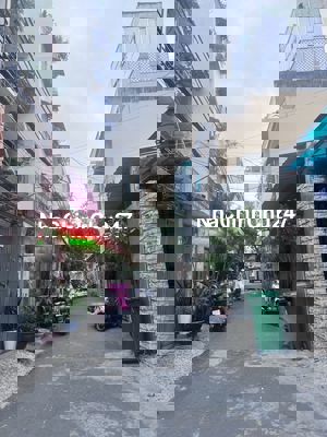 Bán nhà Cù Chính Lan, 102m2, Hẻm 5m, 4 tầng, kinh doanh được, 14 tỷ TL