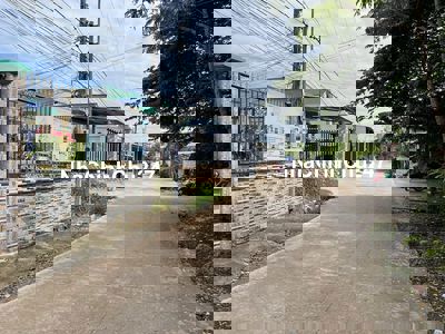 CHÍNH CHỦ BÁN ĐẤT THỔ CƯ GẦN QL 1A,DT130,5M2,GIÁ 1TỶ72,SHR,BANK HỖ TRỢ