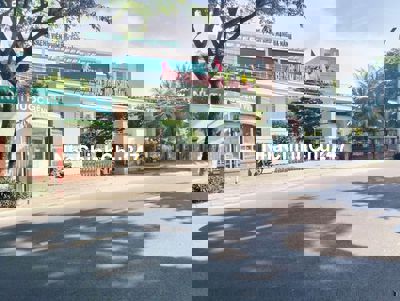 Bán nhanh lô góc 2 mặt tiền đường trần lê ngay bệnh viện chình hình