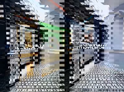 Chinh chu gửi Nhà bán SHR ngay chợ Huế. Nhà mới Sơn sửa đẹp