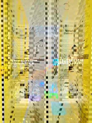 58/phan Chu Trinh,p24,Bình Thạnh 2Tỷ540 1T2L hẻm 5m cực kì rộng rãi