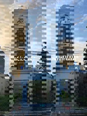 Bán Căn nHà phố sang Trong KDC Vĩnh Quang RG