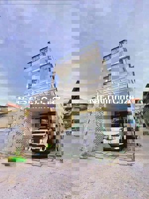 Bán nhà sân đậu ô tô sổ riêng chính chủ phường 7