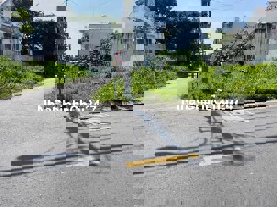 KẸT TIỀN LÀM ĂN  BÁN GẤP GÓC 2MT TT CỦ CHI 216m2 460tr SHR FULL THỔ