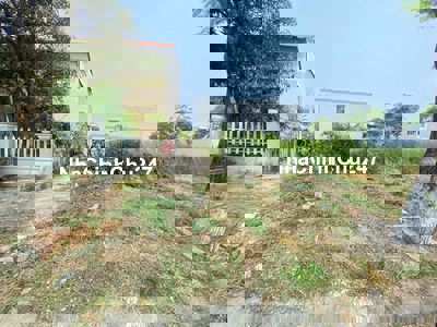 BÁN ĐẤT BIỂN TÂN TRÀ - TÂN LƯU 10M5 KẸP CỐNG ĐƯỜNG 10M5