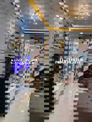 CHÍNH CHỦ GỬI BÁN NHÀ GIÁ TỐT - 4X9 - 2PN 2WC - NGAY CHỢ HTT - FULL NT