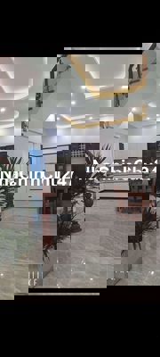 Chính chủ bán nhà mới 3 lầu hẻm 358 Cmt8 Q3.