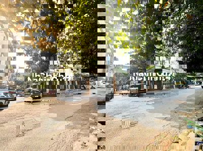 Chính chủ cần bán mảnh đất lô góc 3 mặt tiền tại Mỗ Lao, Hà Đông