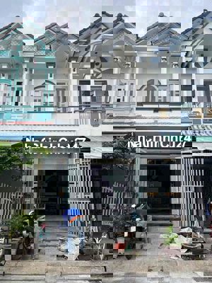 CHÍNH CHỦ GỬI BÁN GẤP CĂN NHÀ 1 LẦU 1 TRỆT AN PHÚ BÌNH DƯƠNG