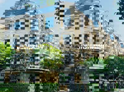 Chính chủ cần bán căn nhà phố Classia . View công viên thoáng mát