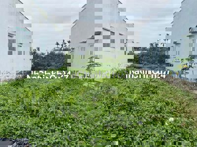 Đất lọt khe vuông vức 200m2 sổ hồng riêng sang tên ngay