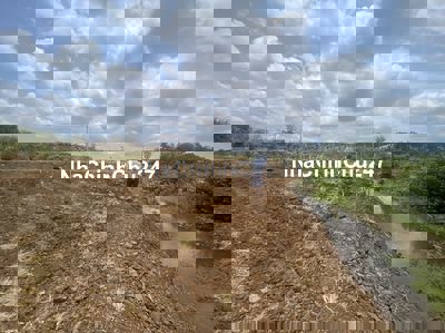 Mình chính chủ cần bán mấy lô đất sào sổ riêng, đường nhựa