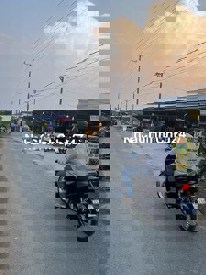 Bán 2 Nền Đôi MT lộ nhựa Ngay Trường Tiểu Học + PTTH