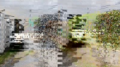 Bán 300m2 đất ngay mũi tàu tỉnh lộ 2 - đường ô tô giá 2,5 tỷ