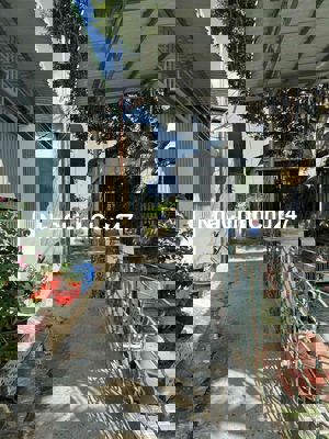 Bán đất Tân Bửu tặng cặp nhà + chồi trên hồ cá 1,45 tỷ